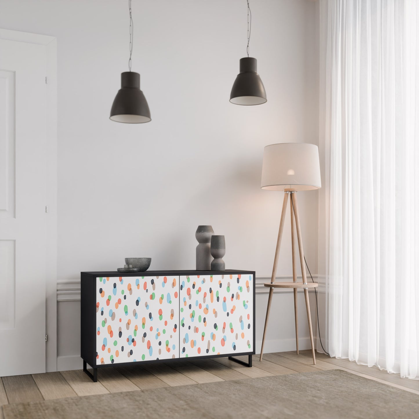 ENERGETIC SPOTS 2-dörrars skänk i svart finish