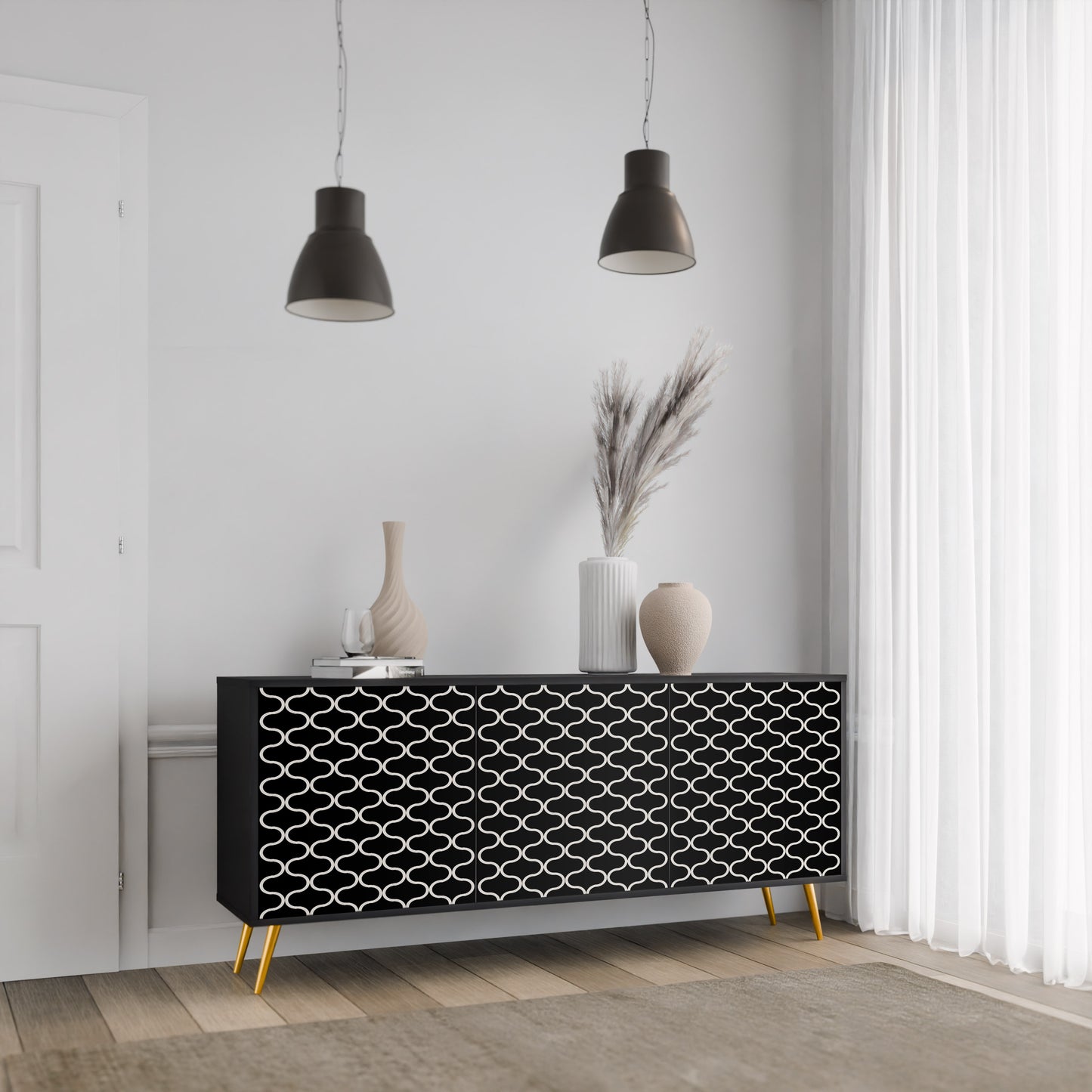 TESSELATED BLACKNESS 3-dörrars skänk i svart finish