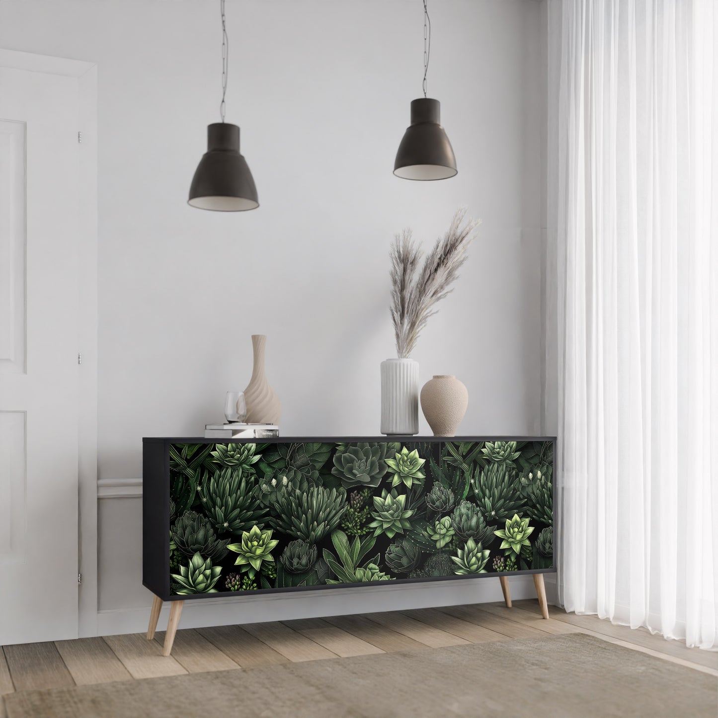 SUCCULENT JUNGLE 3-dörrars skänk i svart finish