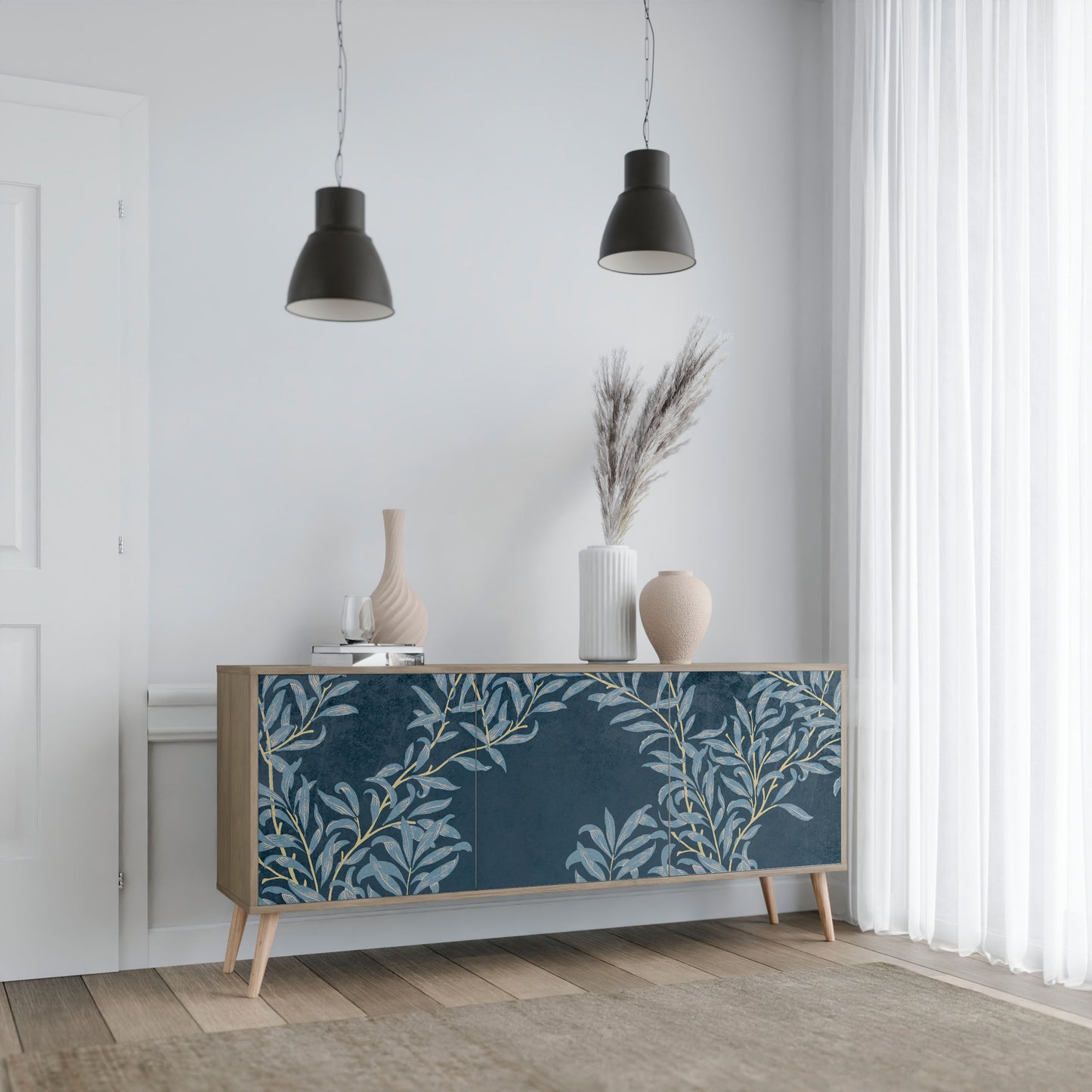 BLUE LEAVES skänk med 3 dörrar i ekeffekt