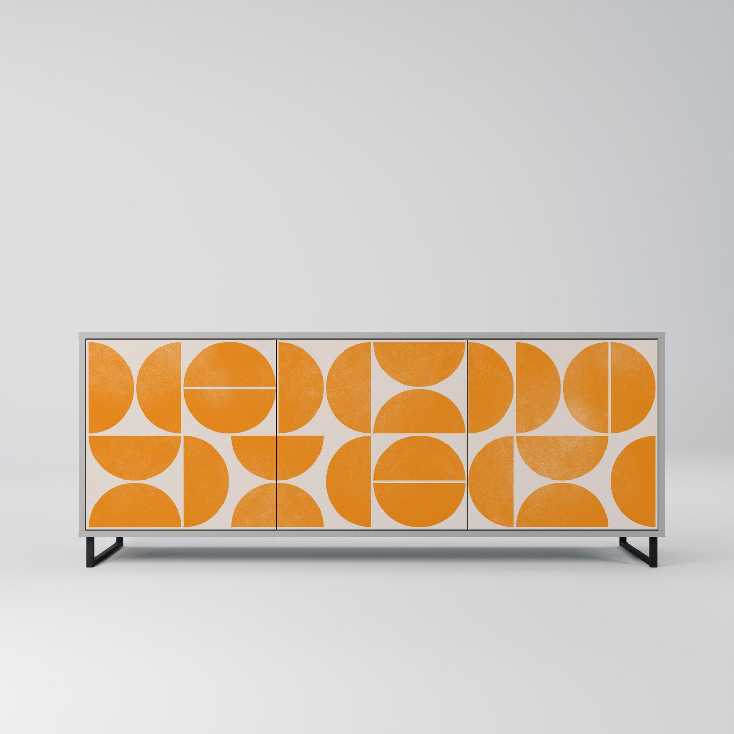 ÅTERKOMMANDE DRÖMMAR 3-dörrars sideboard i grå finish