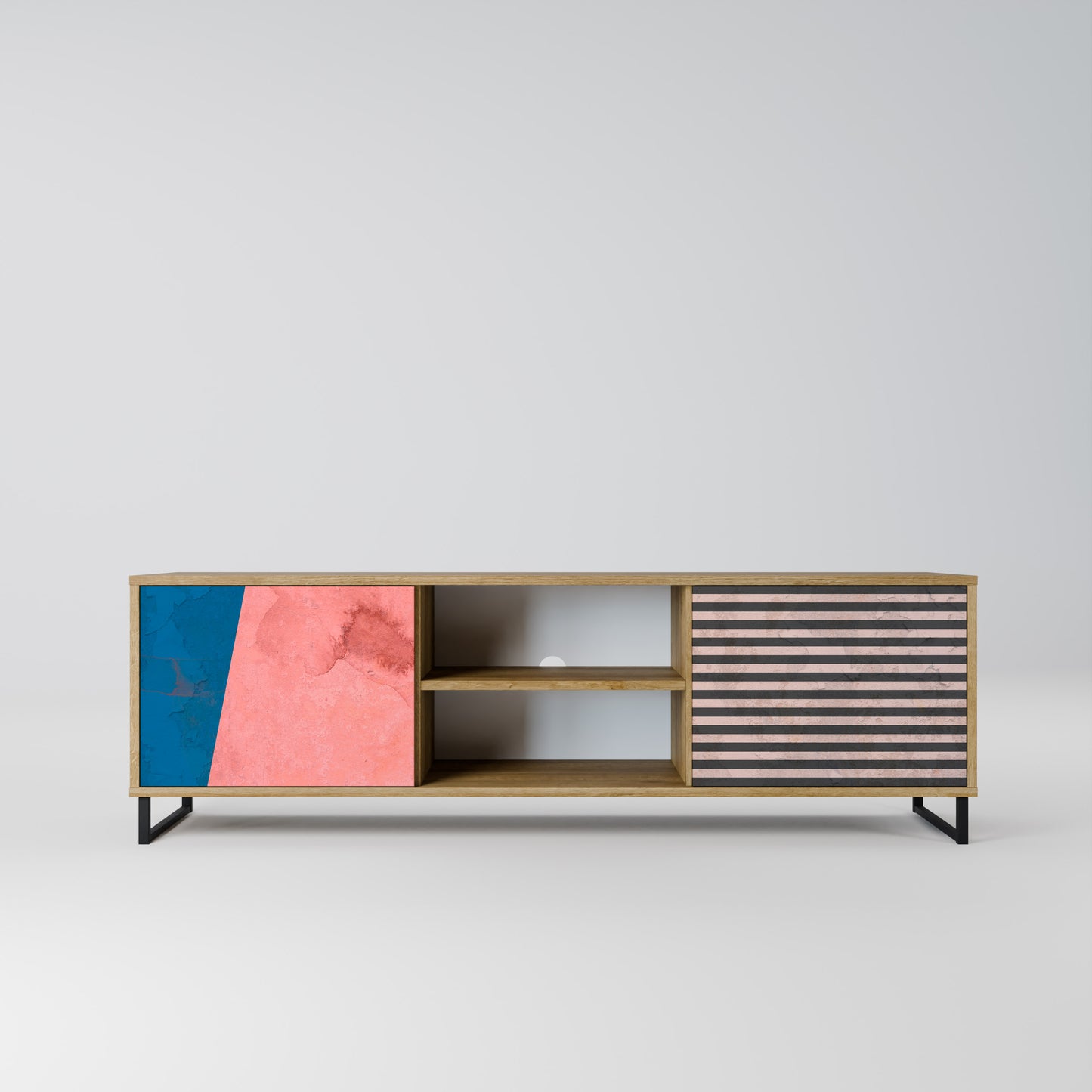 GLAMOROUS STRIPE 2-Door TV Stand in Oak Effect