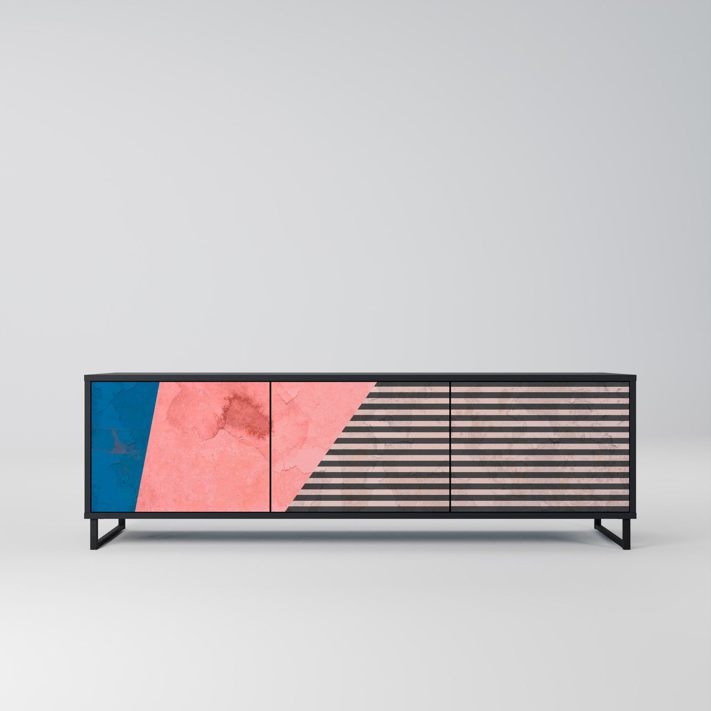 GLAMÖR STRIPE 3-dörrars TV-bänk i svart finish