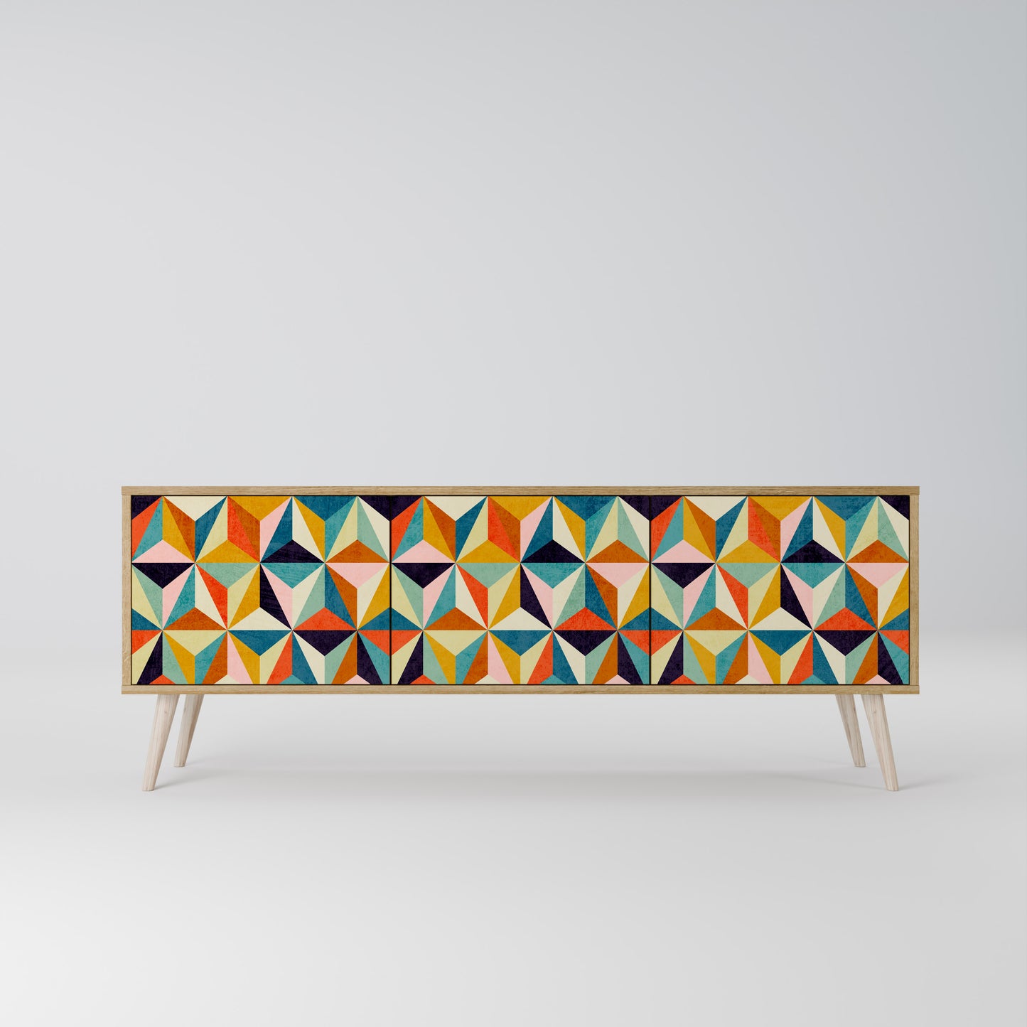 TESSELATE TREASURES 3-dörrars TV-bänk i ekeffekt