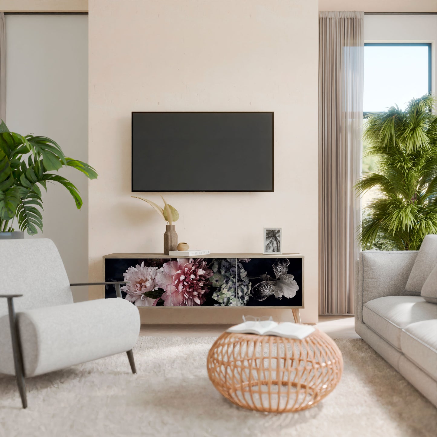 PURE BLOSSOM TV-bänk med 3 dörrar i ekeffekt