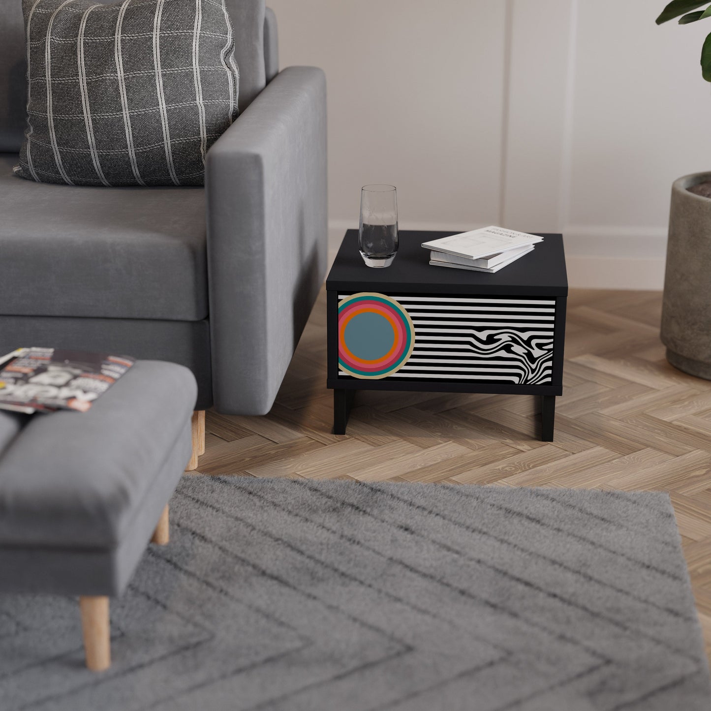 SPECTRA SHOWCASE Nattduksbord i svart finish