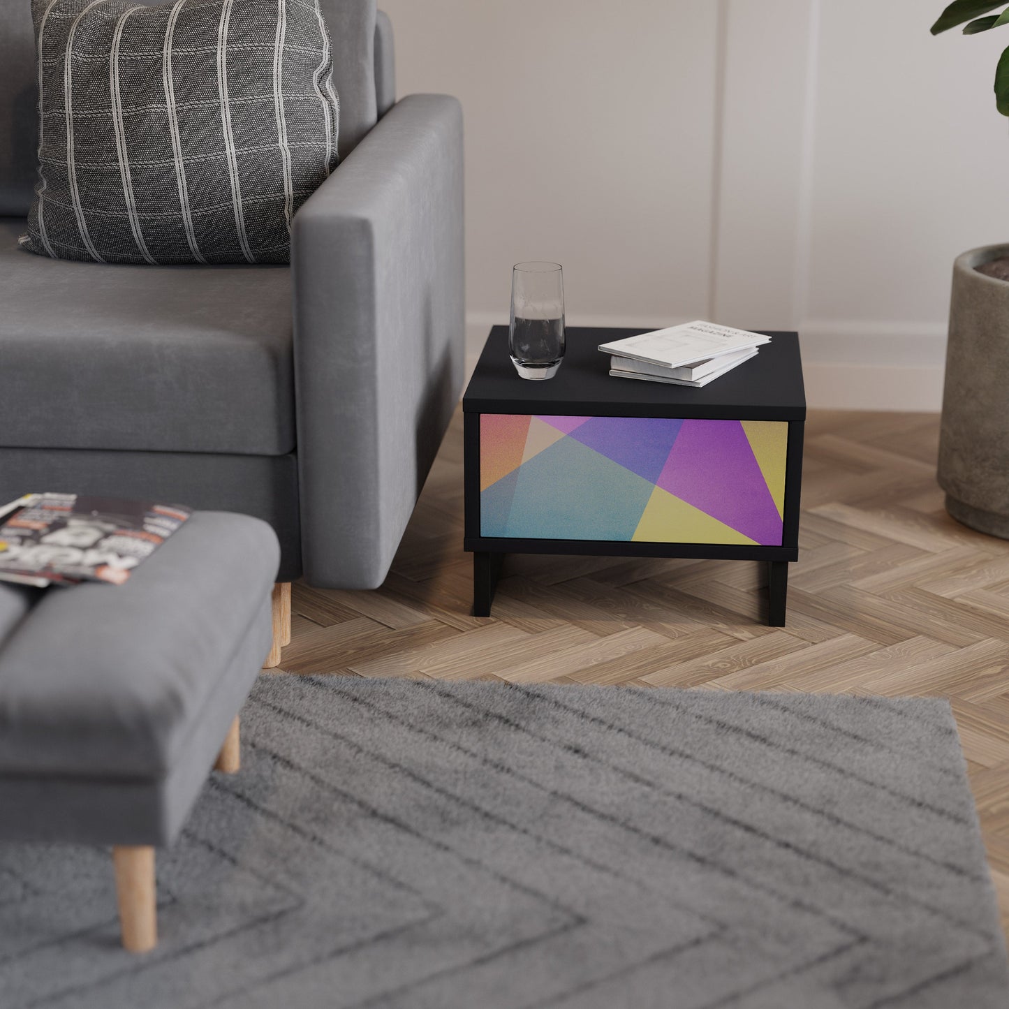 LJUS GEOMETRISK Sängbord i svart finish