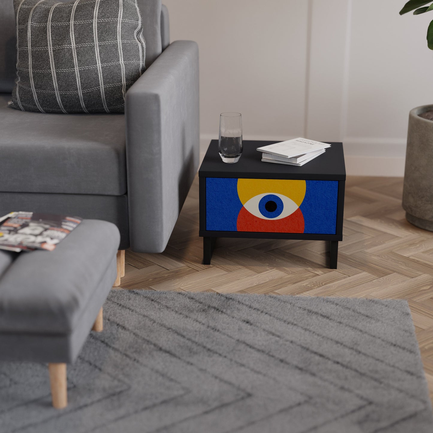 Nattduksbord med geometriska ögon i svart finish