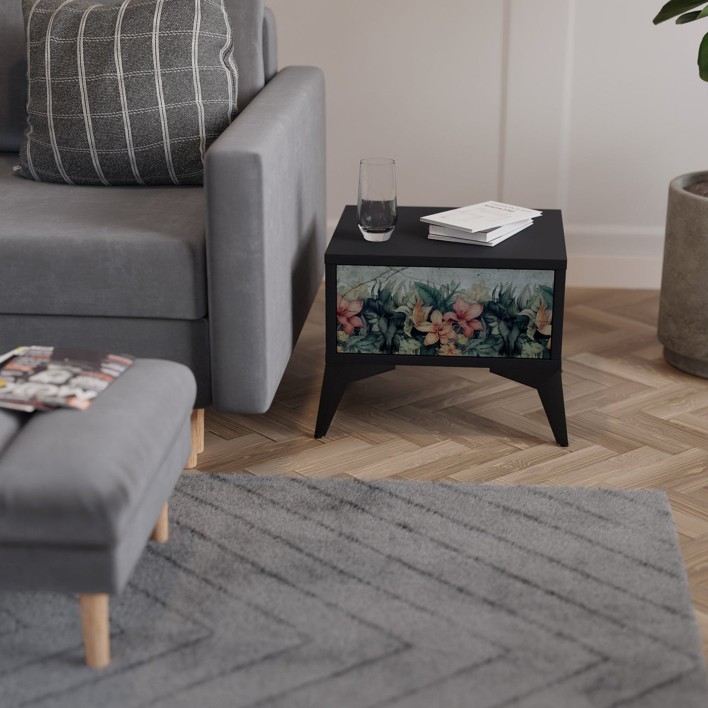 HEAVENLY BLOOM Nightstand in Black Finish