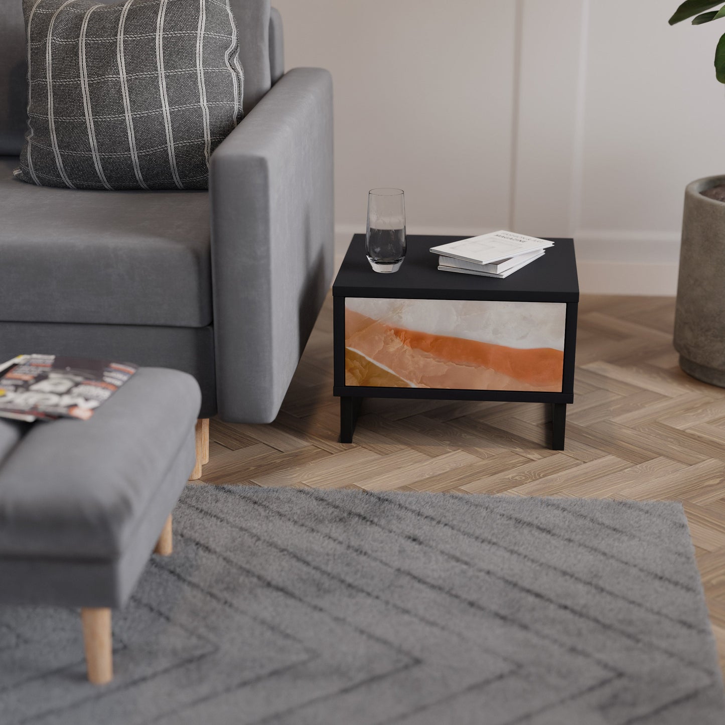 SANDHILLS SPLENDOUR Nattduksbord i svart finish