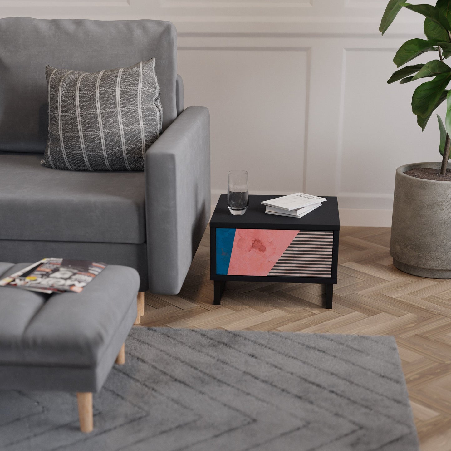 GLAMOROUS STRIPE nattduksbord i svart finish