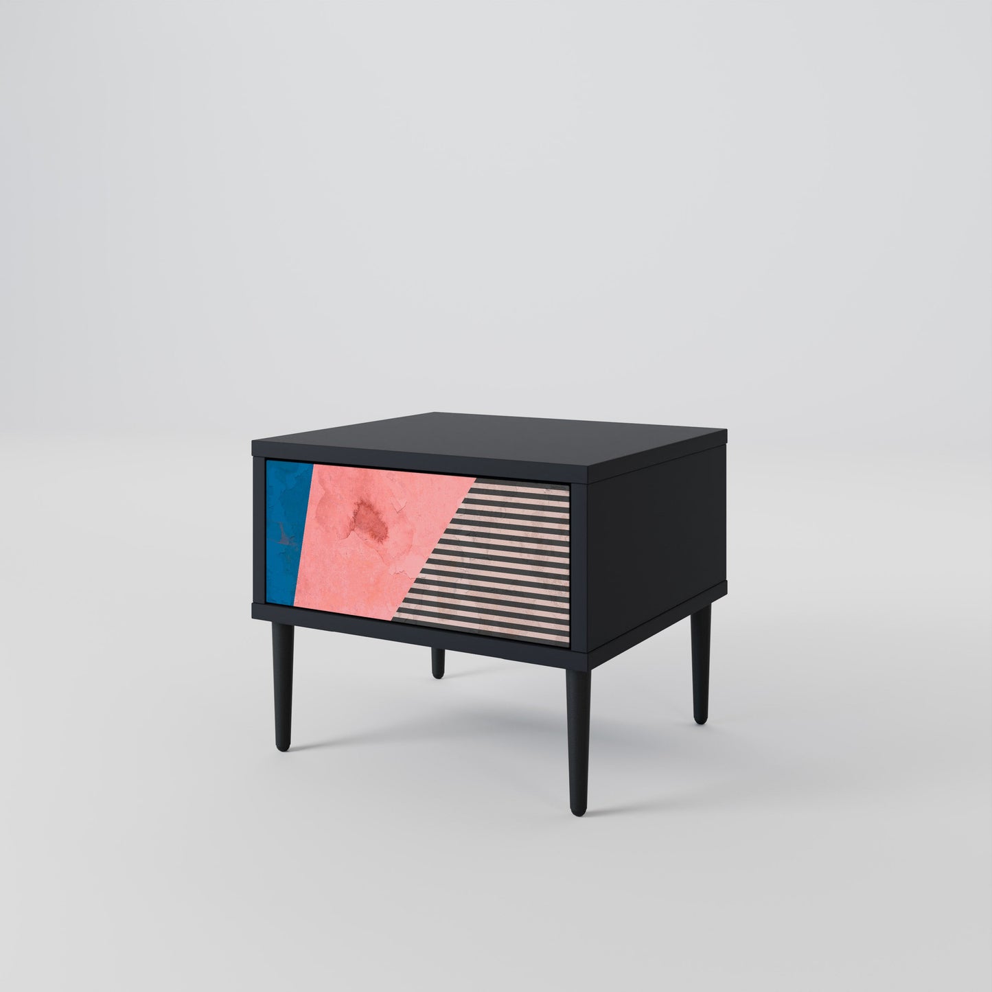 GLAMOROUS STRIPE nattduksbord i svart finish