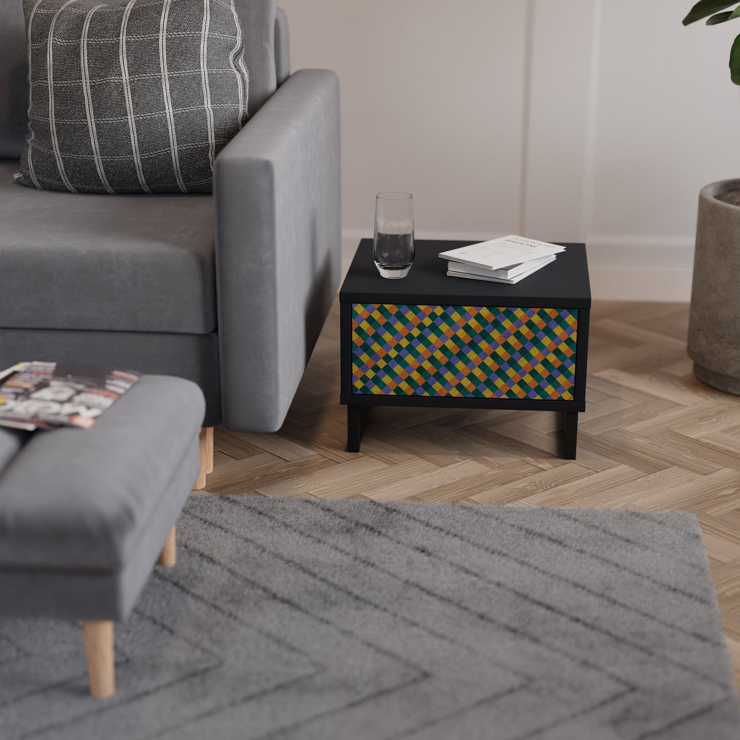 MÅLADE KVADRAT MIX nattduksbord i svart finish