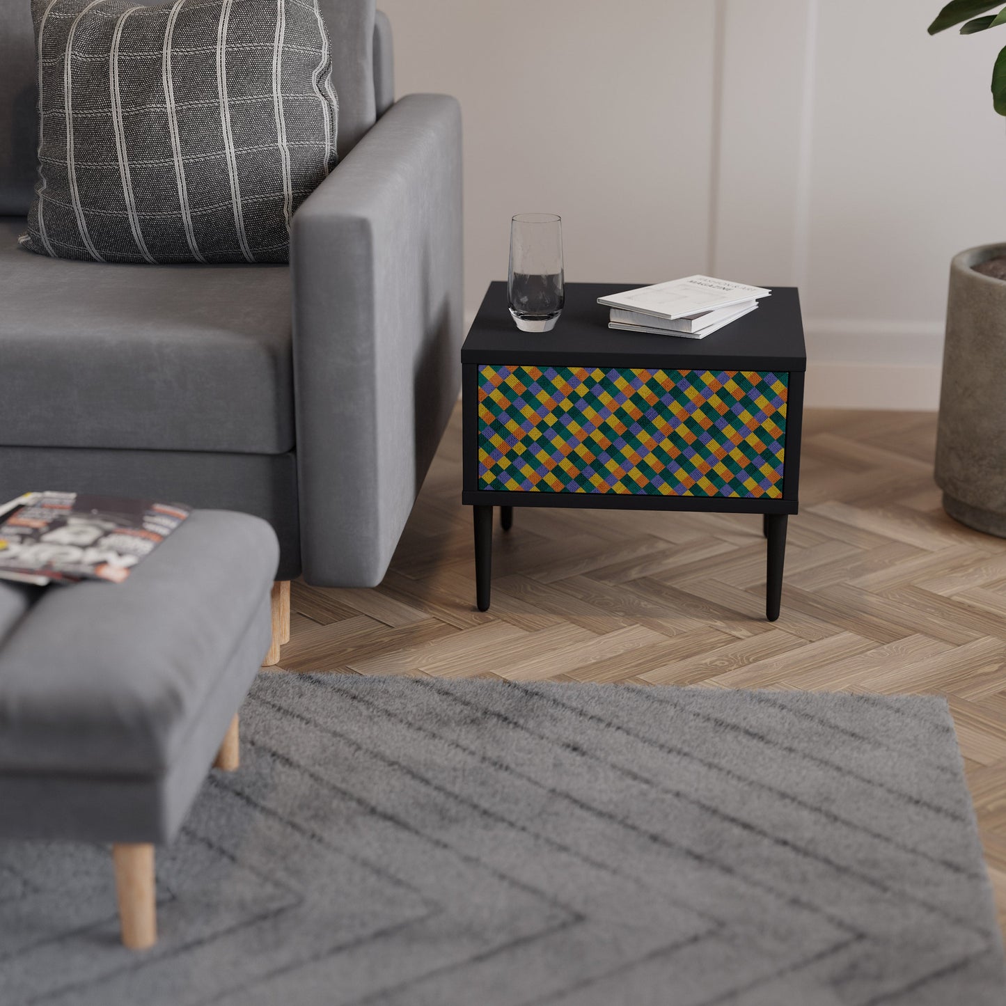 MÅLADE KVADRAT MIX nattduksbord i svart finish