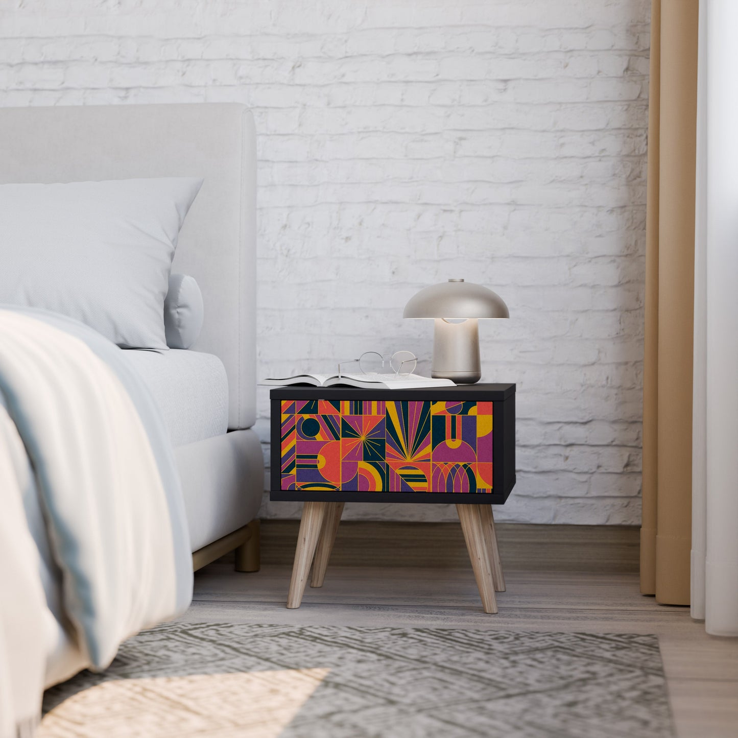 ELECTRIC PATTERNS nattduksbord i svart finish