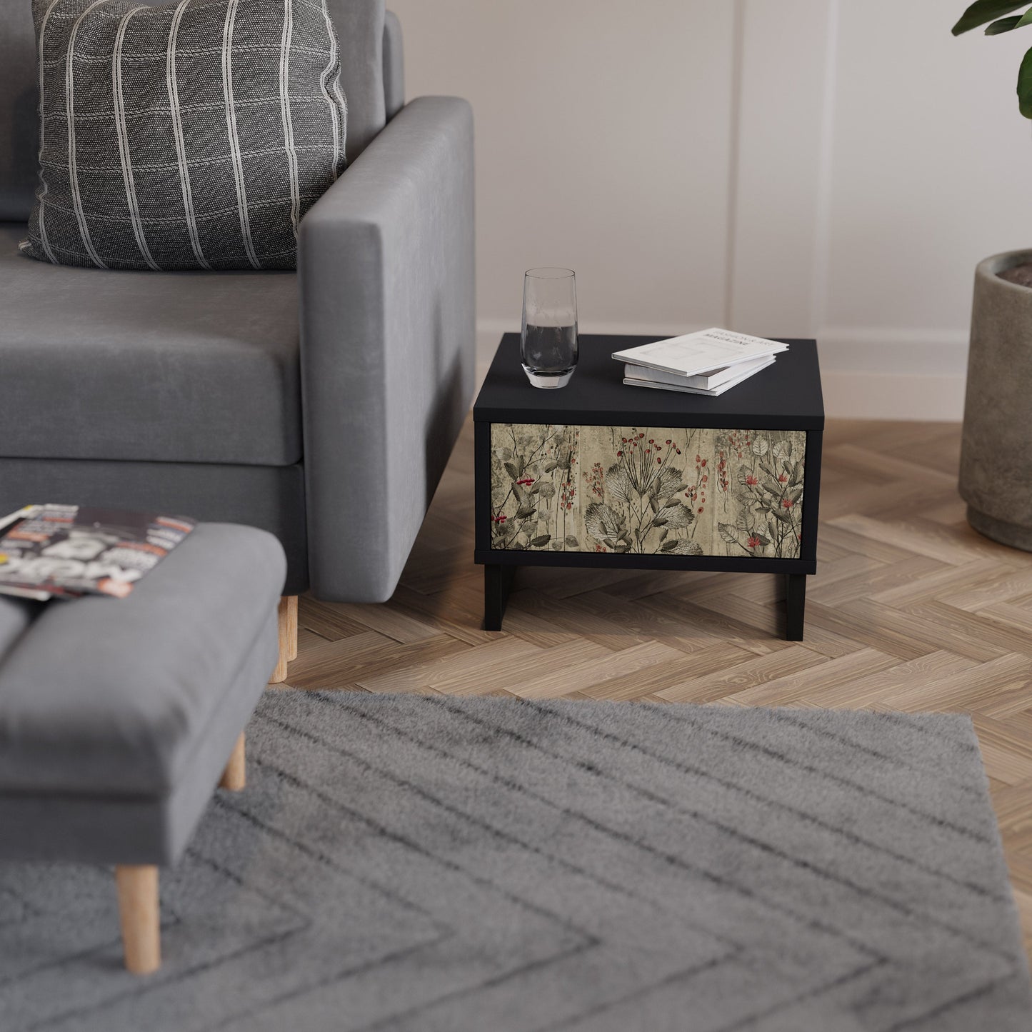 HERBAL GRACE nattduksbord i svart finish