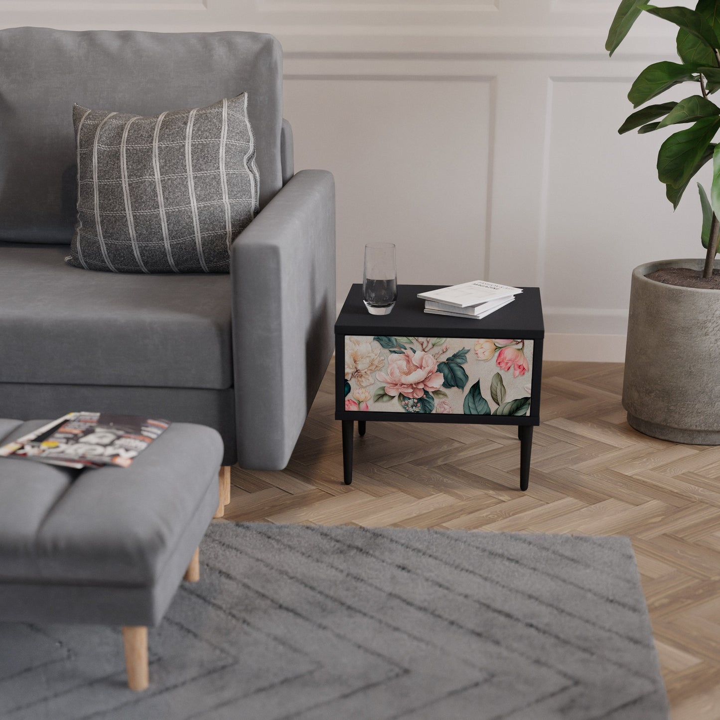 FLORAL GRACE nattduksbord i svart finish