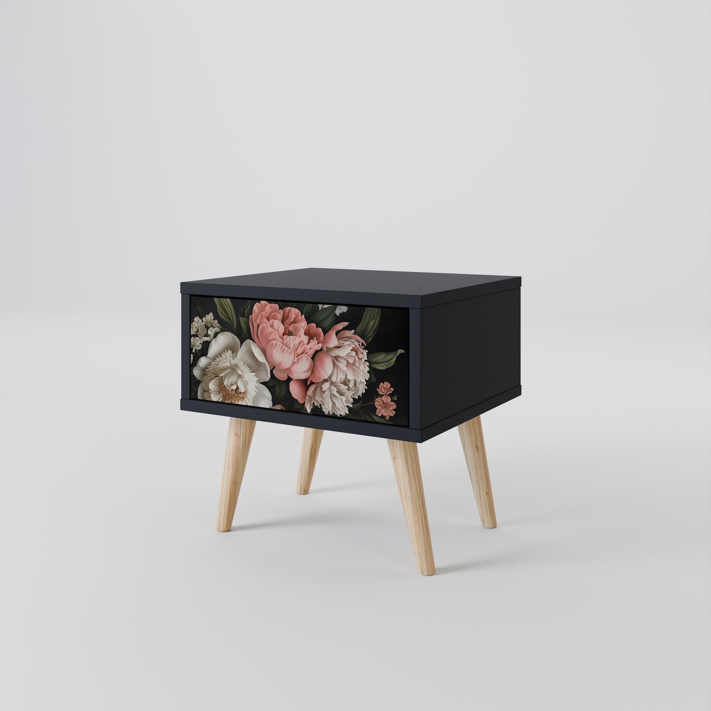 LUSH ELEGANCE Nattduksbord i svart finish
