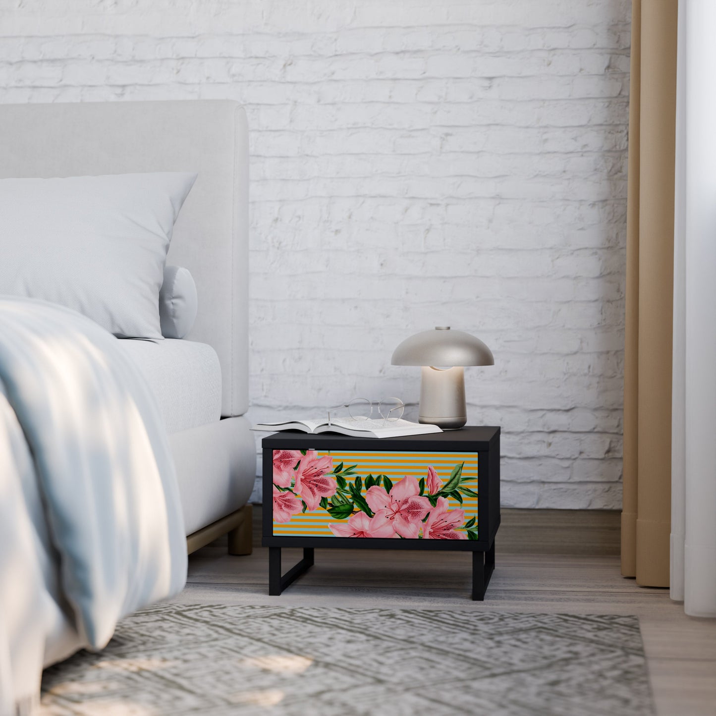 FRAGILE BEAUTY Nattduksbord i svart finish