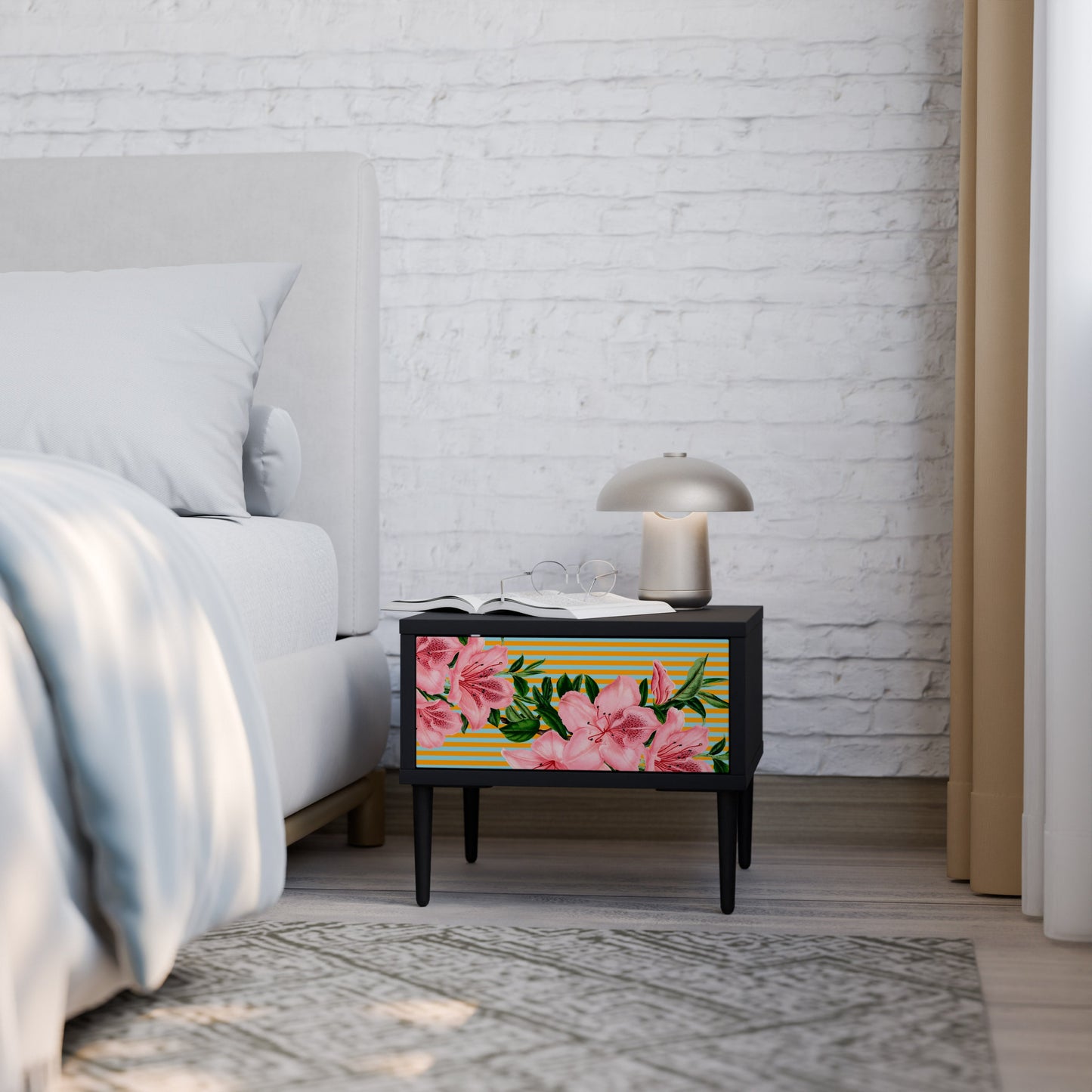 FRAGILE BEAUTY Nattduksbord i svart finish