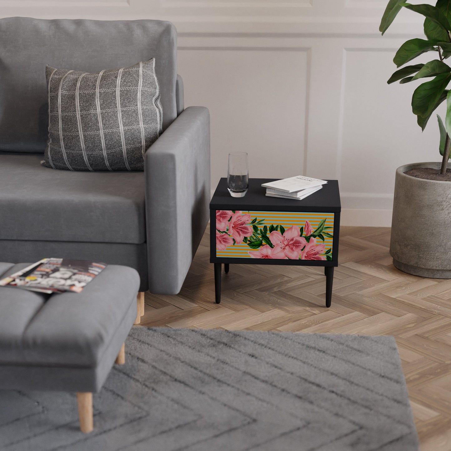 FRAGILE BEAUTY Nattduksbord i svart finish