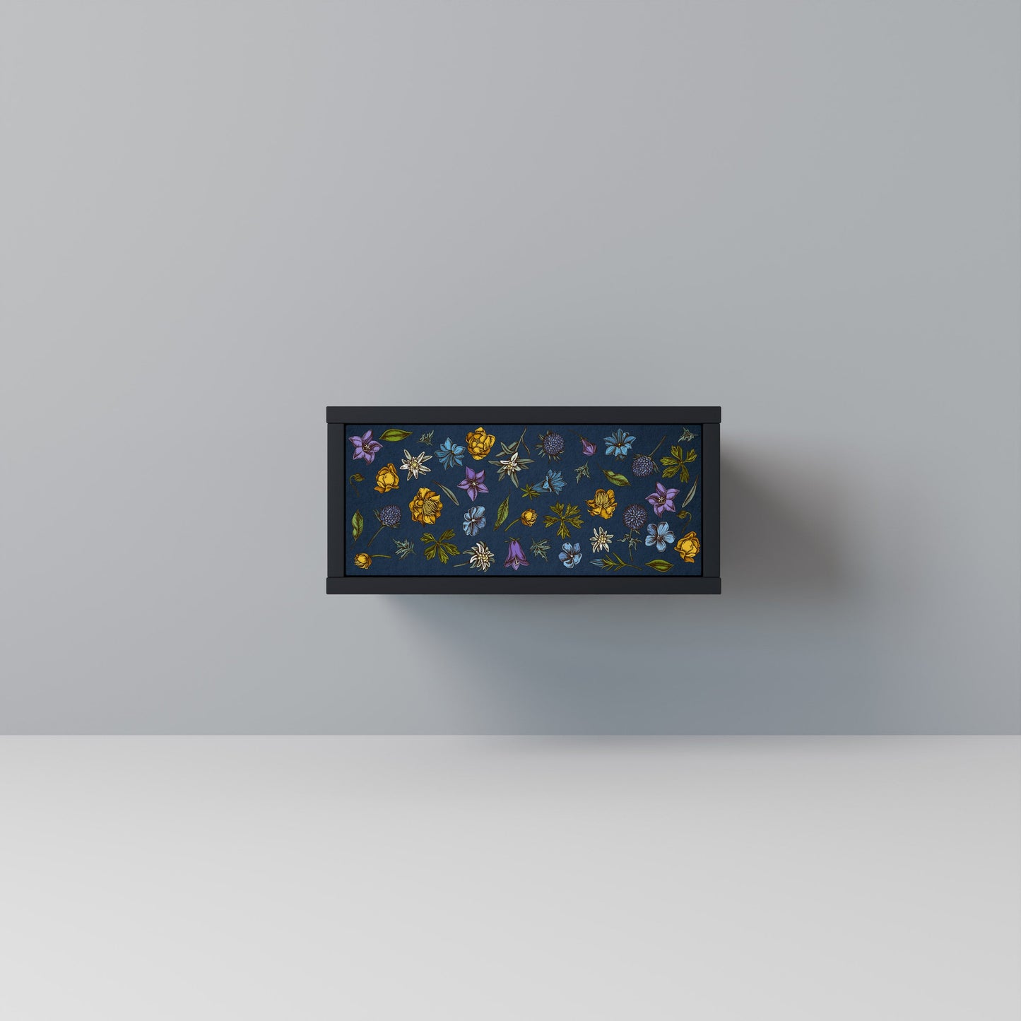 BLOMMOR PÅ MARINBLÅTT SJUKDAGSBORD i svart finish