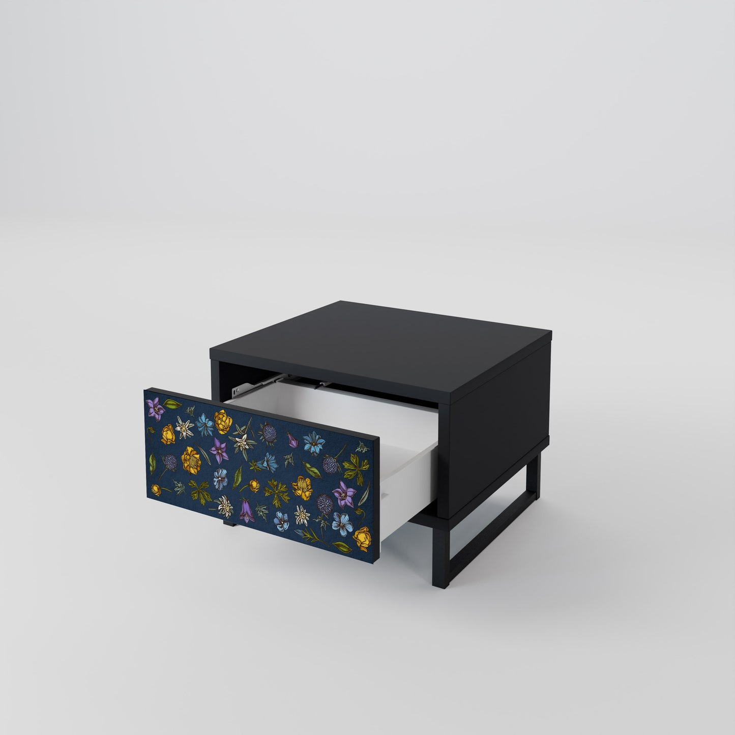 BLOMMOR PÅ MARINBLÅTT SJUKDAGSBORD i svart finish