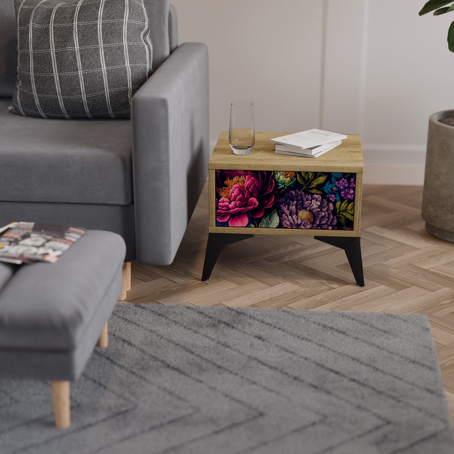 BLOOMING ELEGANCE Nattduksbord i ekeffekt