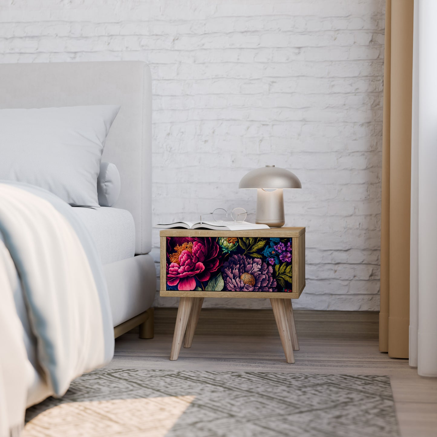 BLOOMING ELEGANCE Nattduksbord i ekeffekt