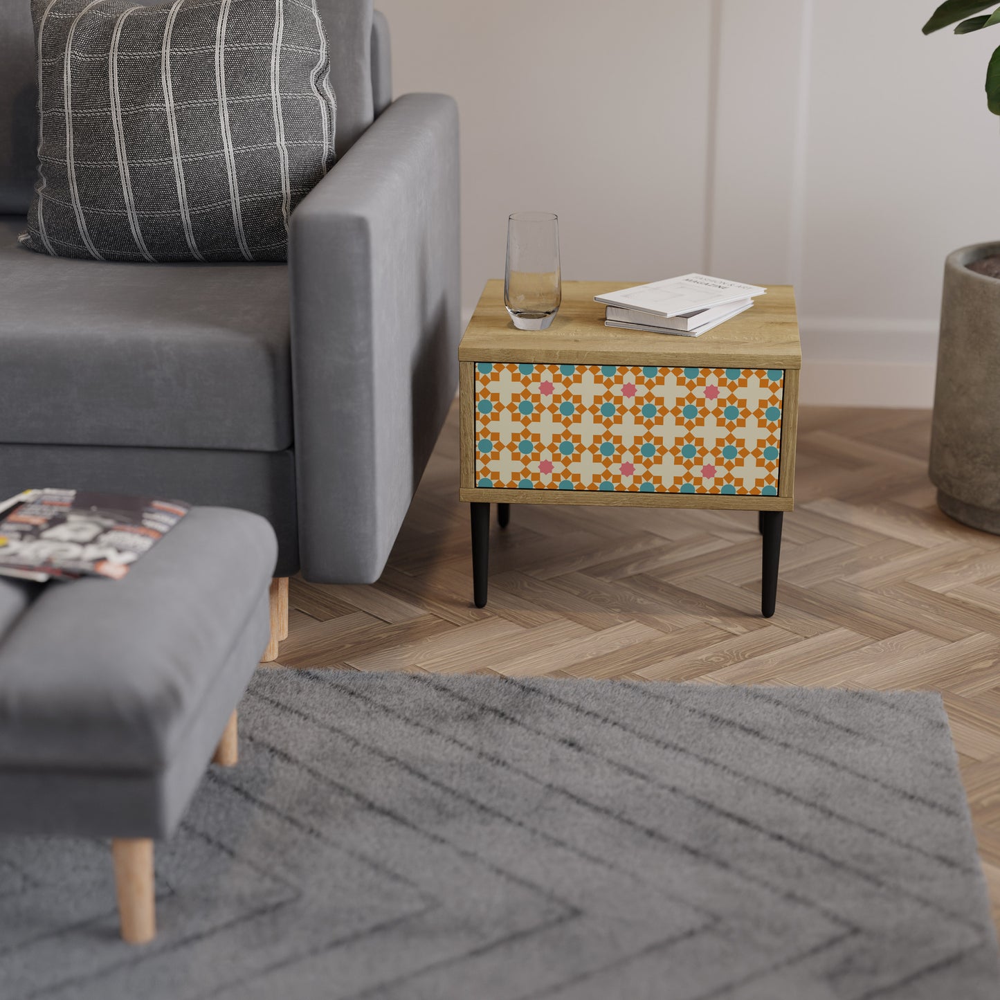 FLORAL DECOR Nightstand in Oak Effect