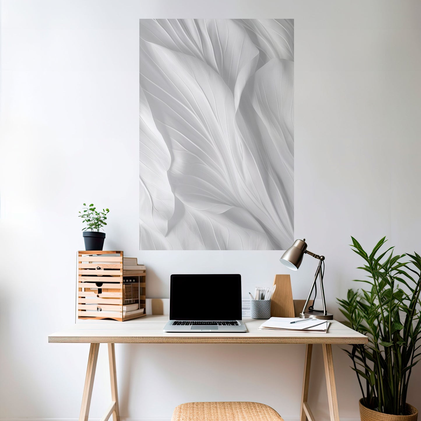 SILKEN SERENITY vertikal poster med självhäftande text