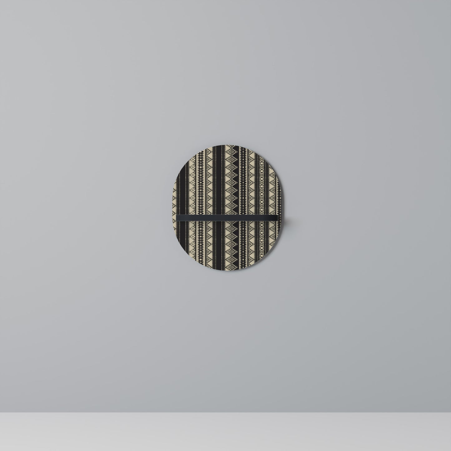 AZTEC Oval konsthylla i svart finish