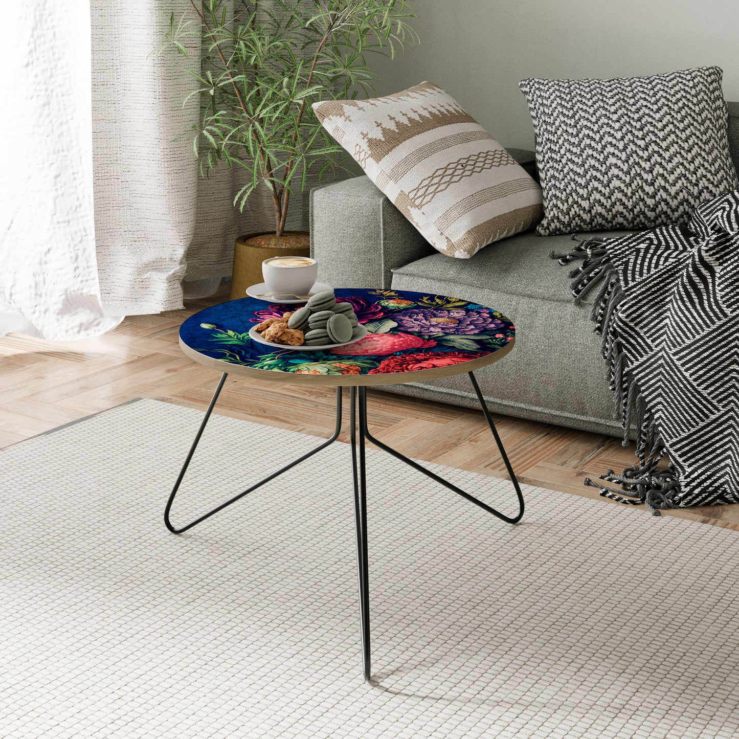 BLOOMING ELEGANCE Small Coffee Table