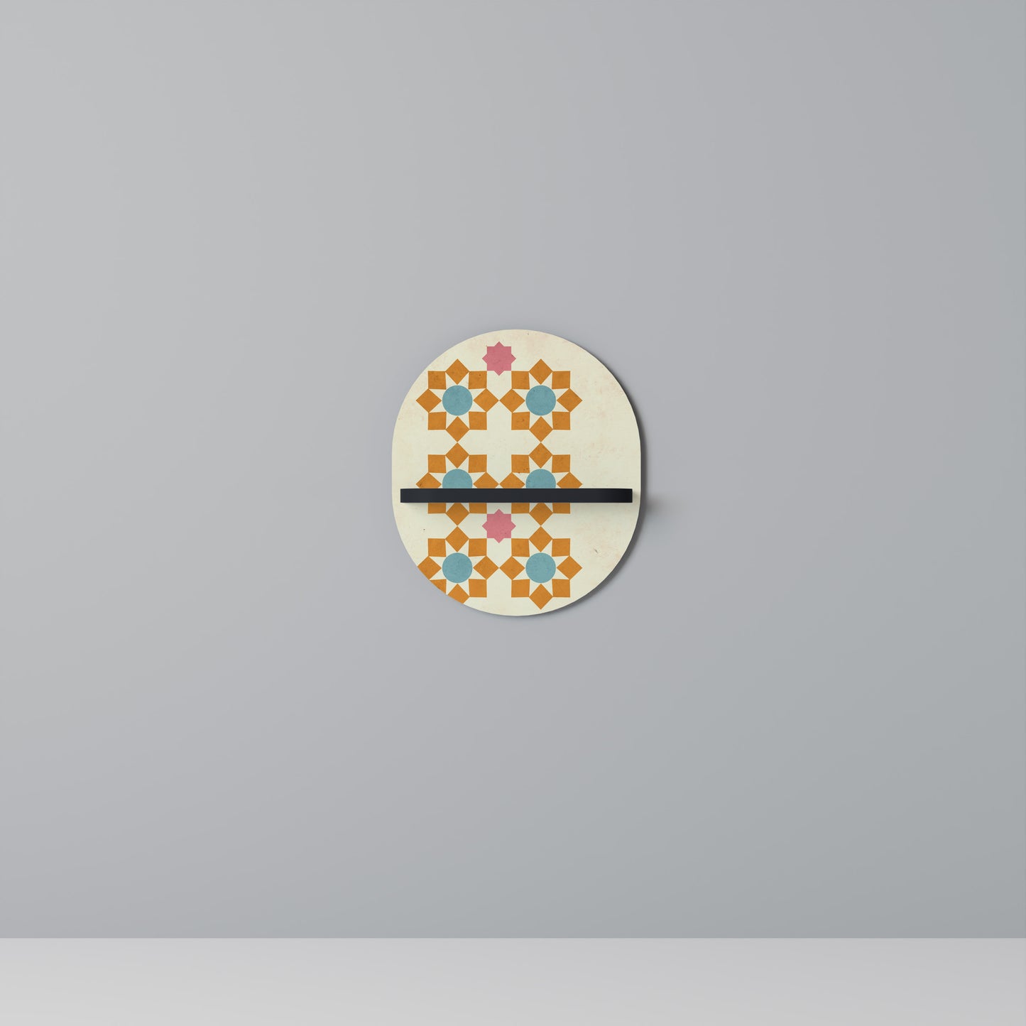 BLOMMAD DEKOR Oval konsthylla i svart finish