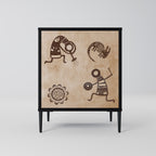 Skänk i afrikansk stil med 1 dörr i svart finish