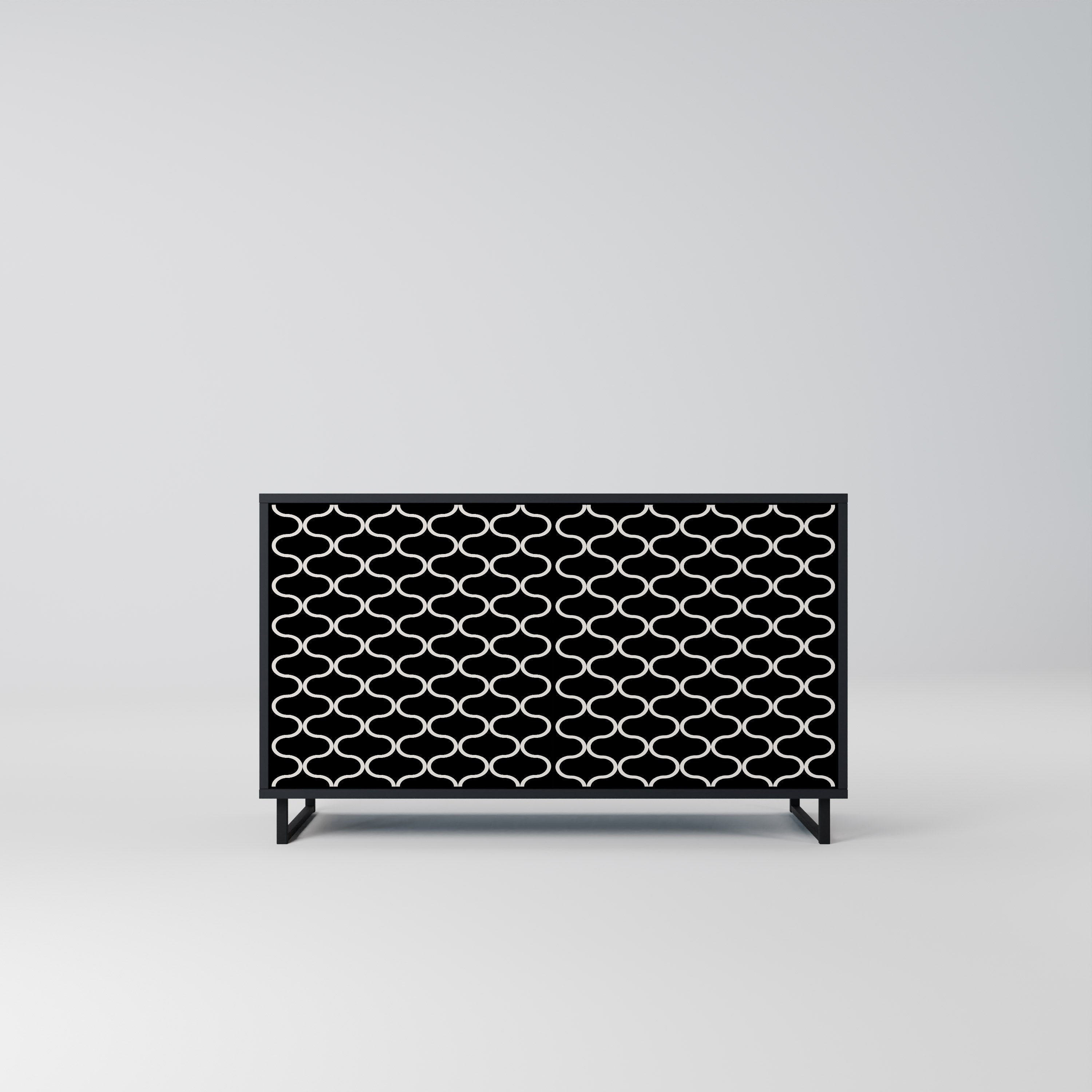 TESSELATED BLACKNESS 2-dörrars skänk i svart finish