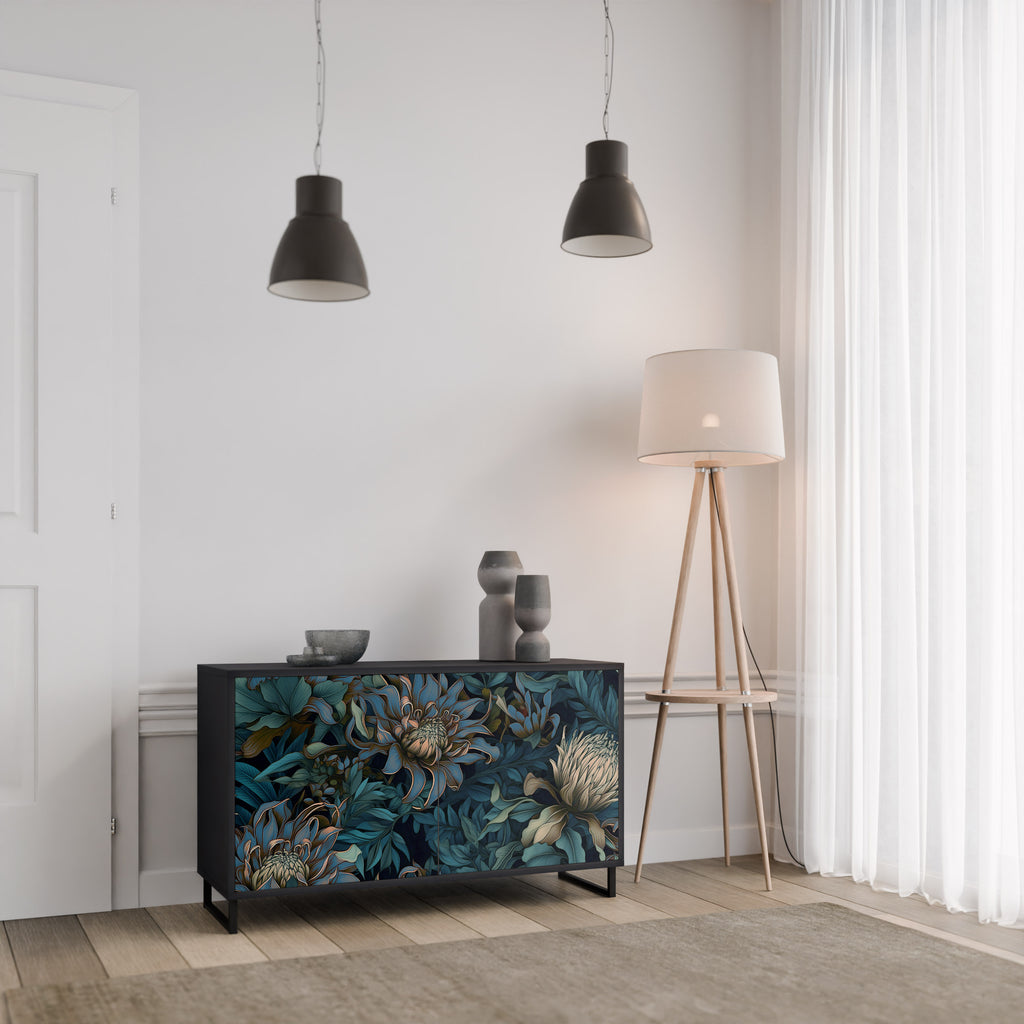 TWILIGHT BLOOM 2-dörrars skänk i svart finish