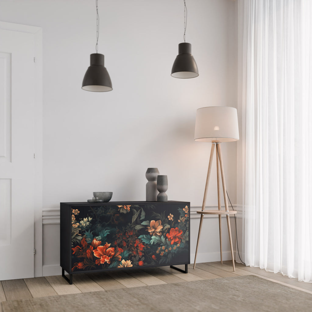 IMAGINARY BLOSSOM 2-dörrars skänk i svart finish