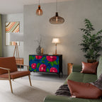 SPRING THOUGHTS Skänk med två dörrar