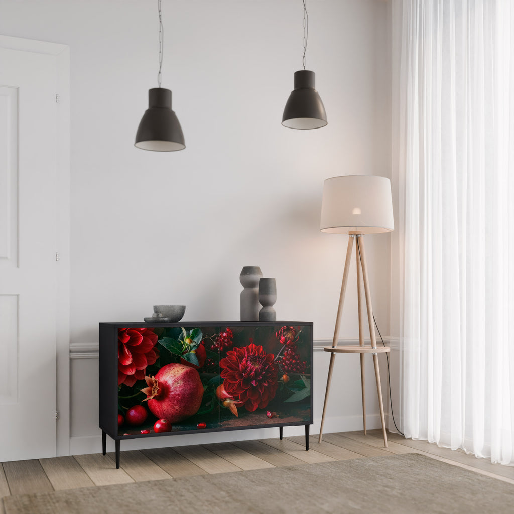 DAHLIA OCH GRANATÄPLEN 2-dörrars skänk i svart finish