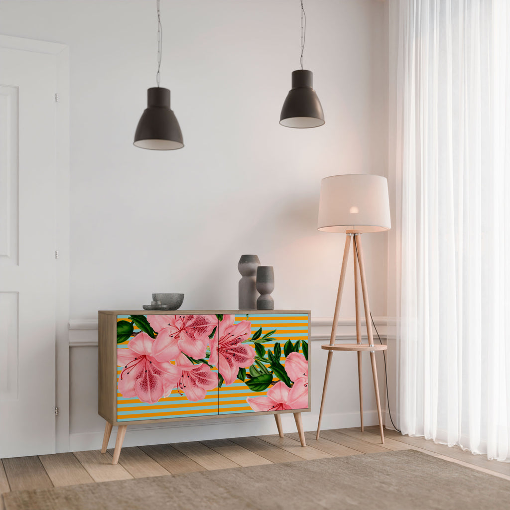 FRAGILE BEAUTY 2-Door Sideboard in Oak Effect