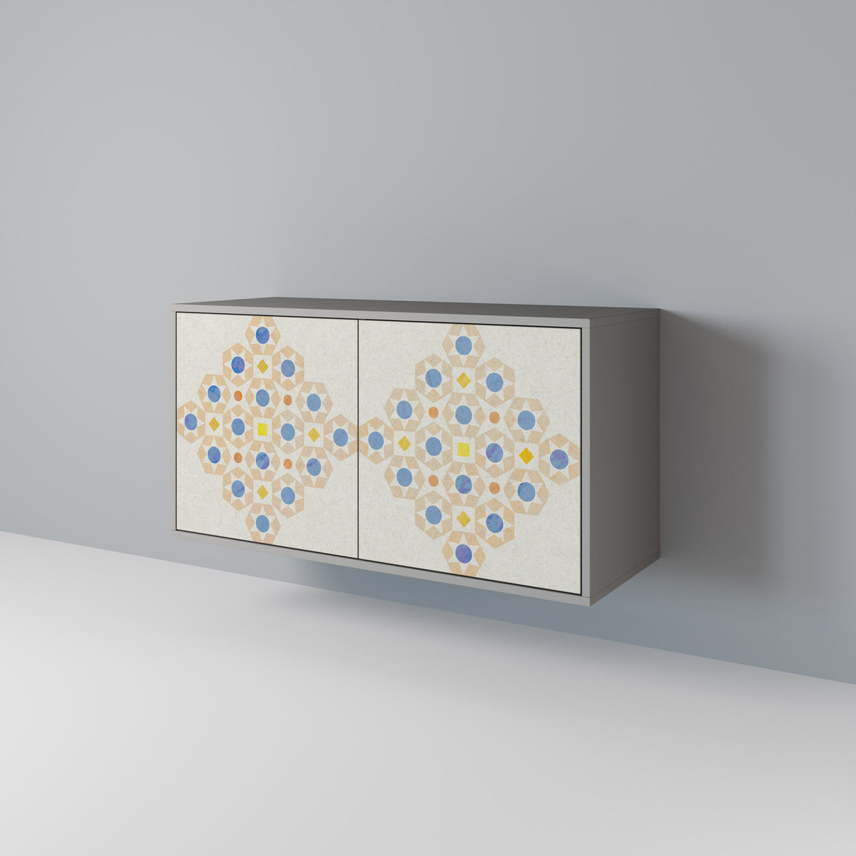 PATTERNED PRISM Skänk med två dörrar