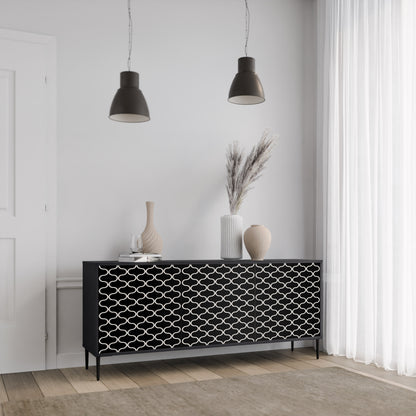 TESSELATED BLACKNESS 3-dörrars skänk i svart finish