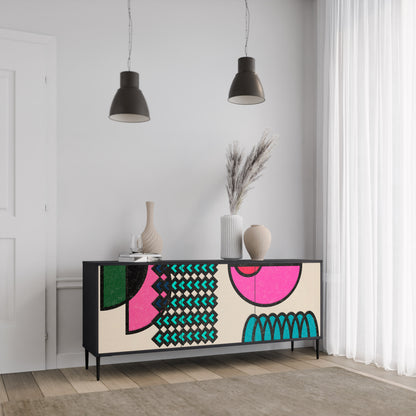 GEOMETRIC RHAPSODY 3-dörrars skänk i svart finish