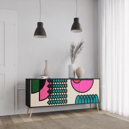 GEOMETRIC RHAPSODY 3-dörrars skänk i svart finish