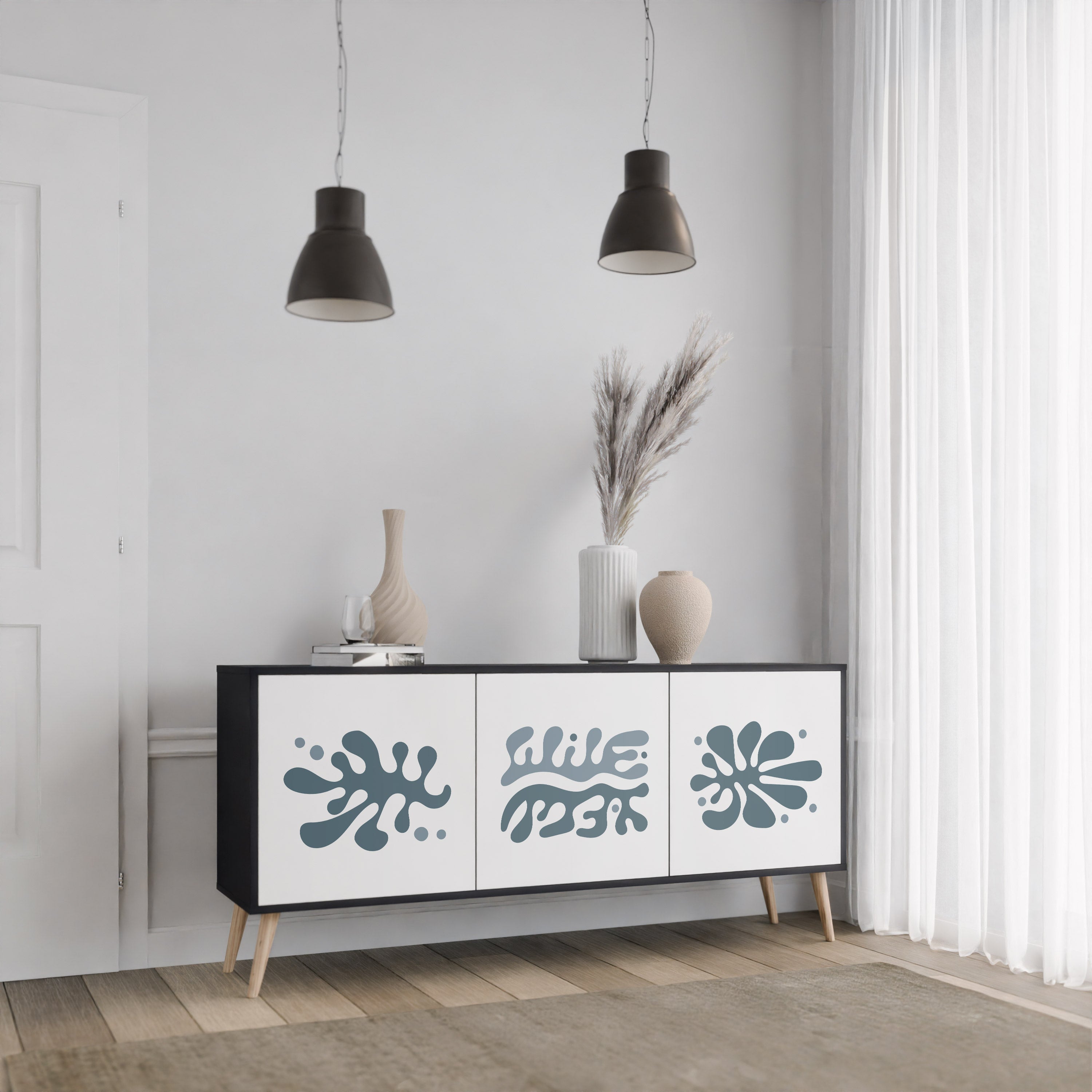 WONDERLAND VEGETATION 3-dörrars skänk i svart finish