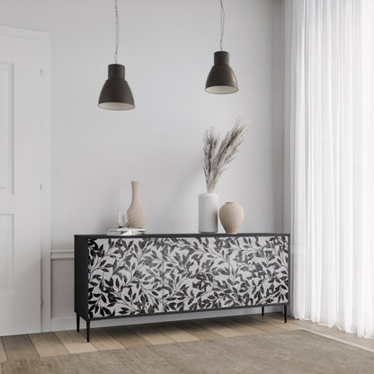 CHARCOAL SPROUT 3-dörrars skänk i svart finish