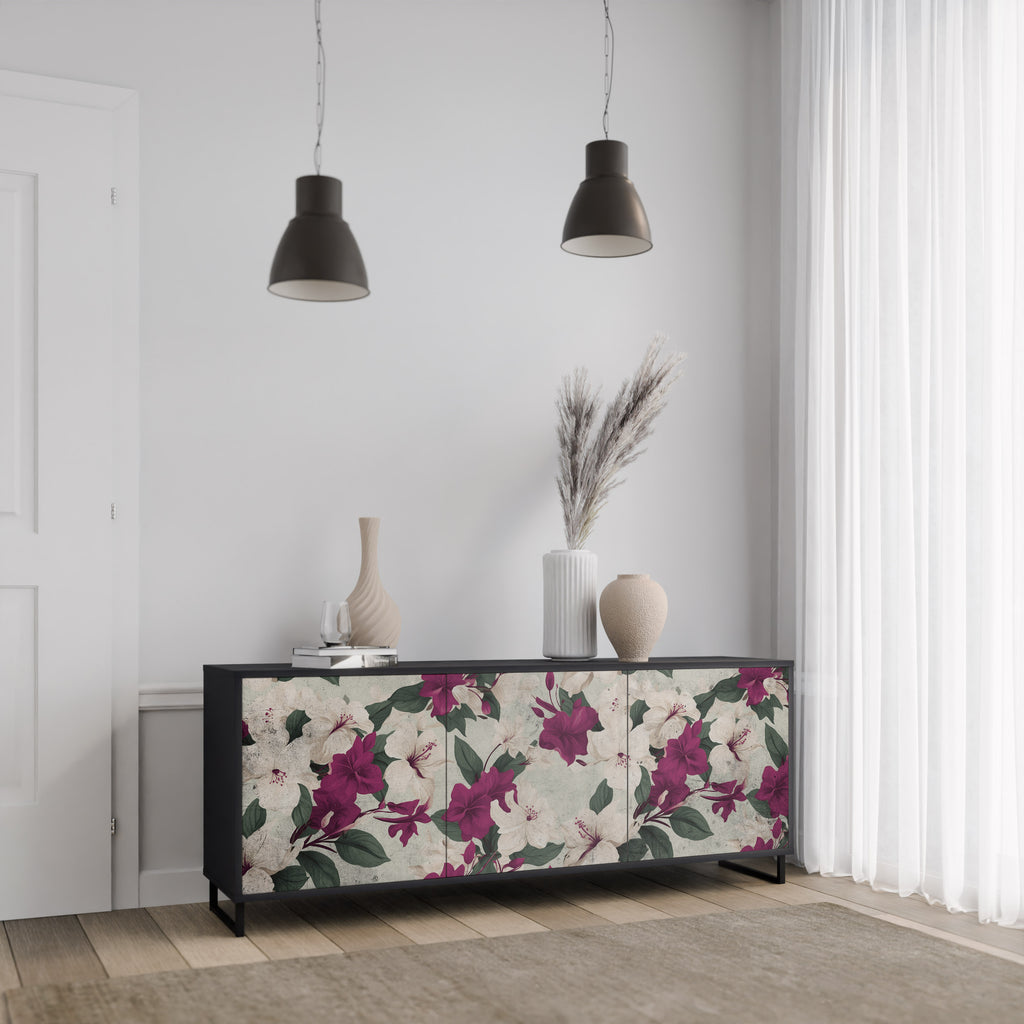FLOWERET DREAM 3-dörrars skänk i svart finish
