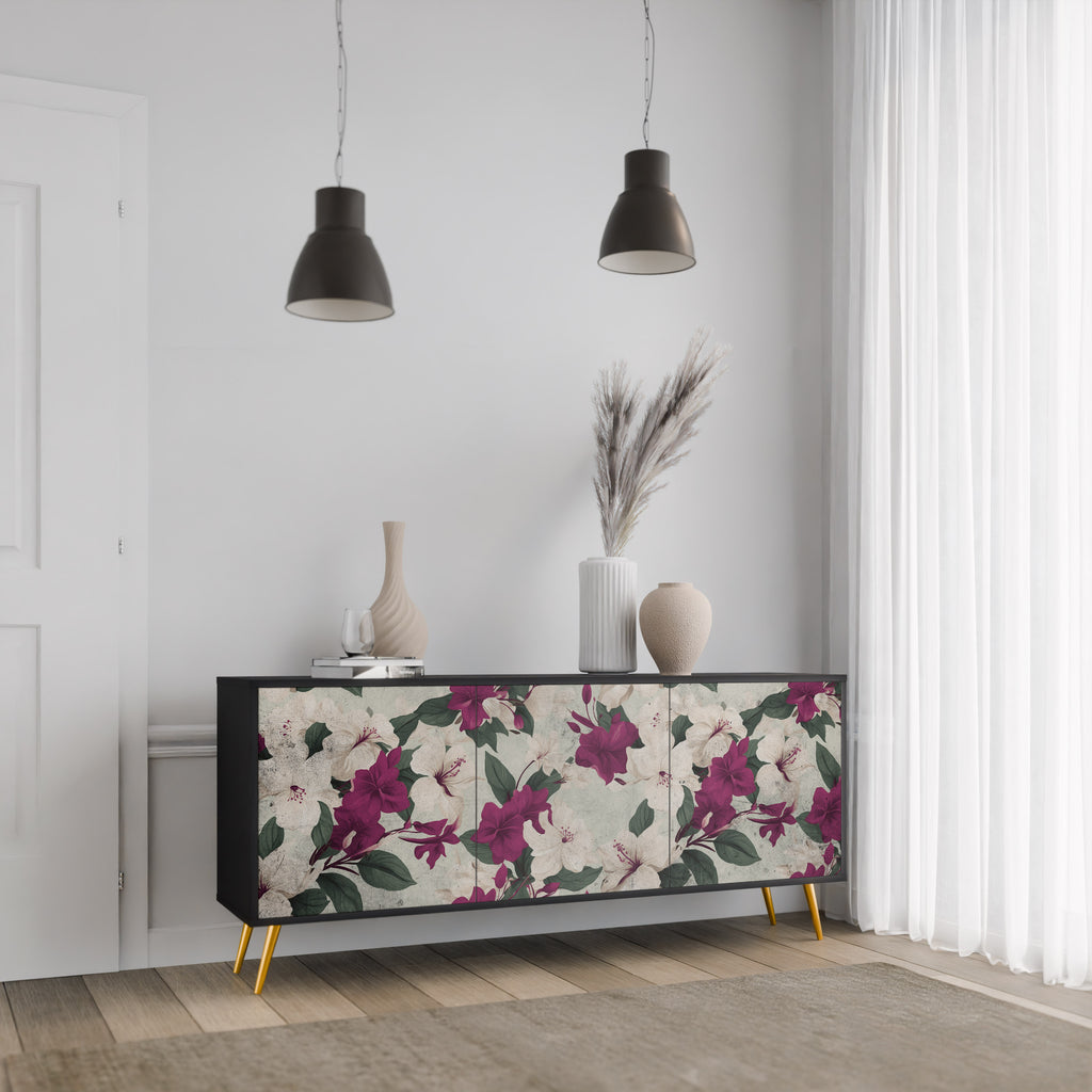 FLOWERET DREAM 3-dörrars skänk i svart finish