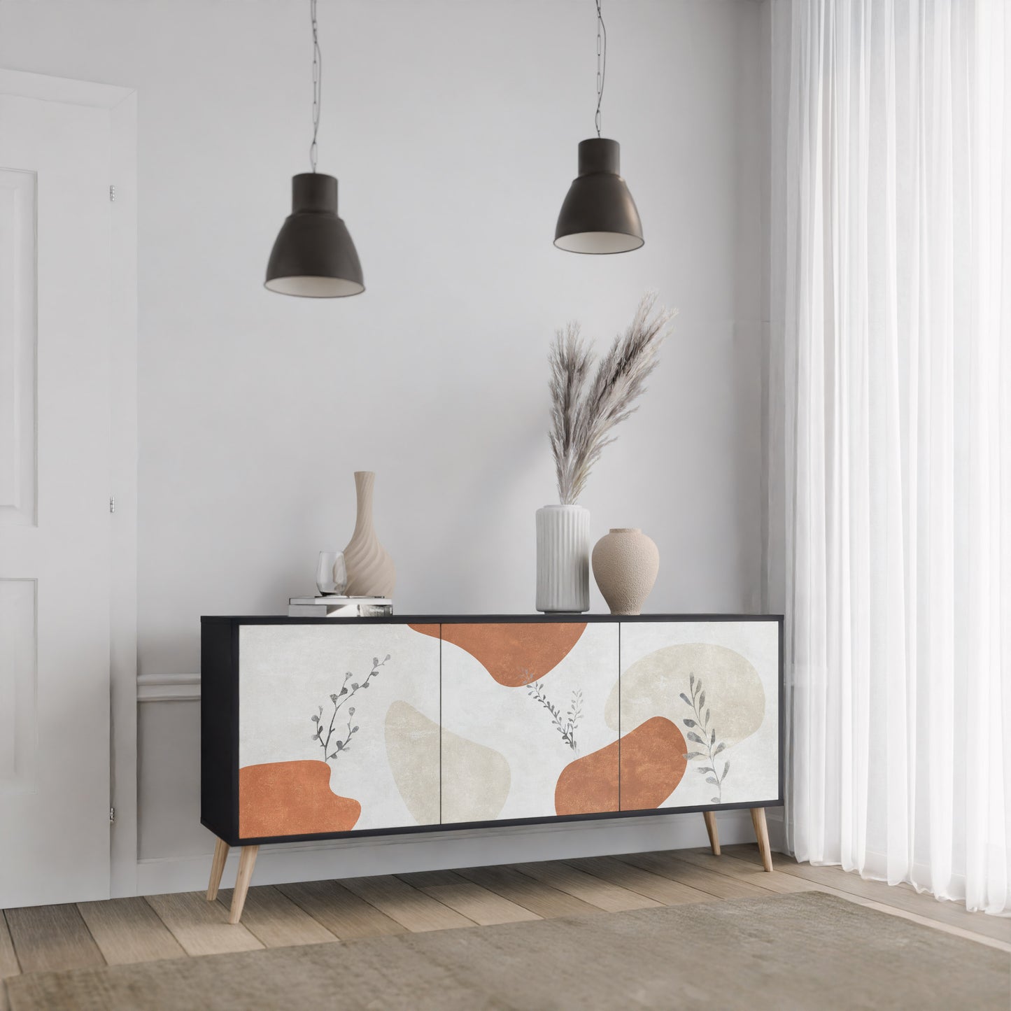 TRANQUIL TWIG 3-dörrars skänk i svart finish